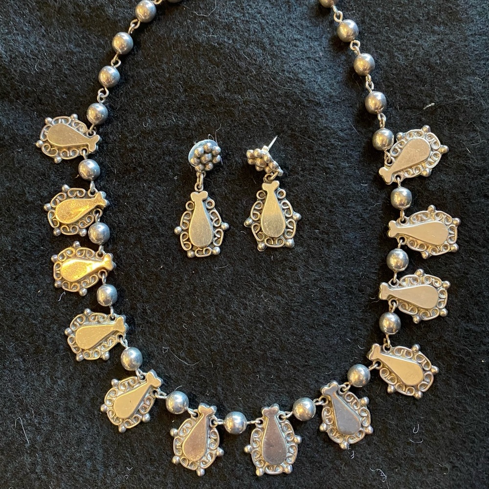 Sterling silver (925) necklace and earrings.  Statement piece!